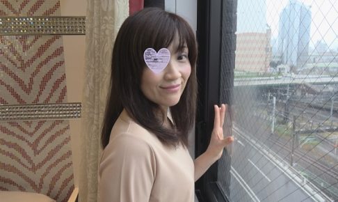 【個人撮影】ちづる49歳　ご近所系パイパン貧乳スレンダー不倫妻に大量中出し