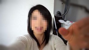 【牝犬奥さん】出張中の旦那さんに今夜のオカズをビデオメールで送りました【パパ出張お疲れさま】