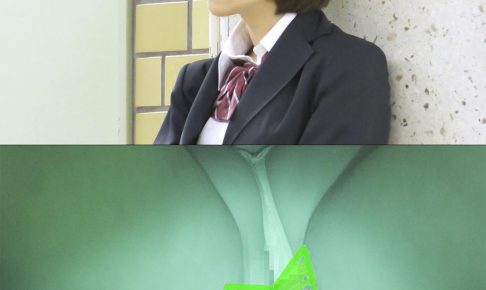 【電車痴漢】顔出し制服JK★ボーイッシュなブレザー女子★予想外のTバックパンツに予想外のマン汁垂らし★むき出しチ○ポ握りしめ